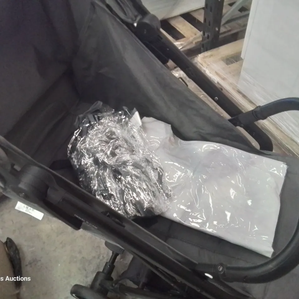 HAUCK STROLLER BLACK 