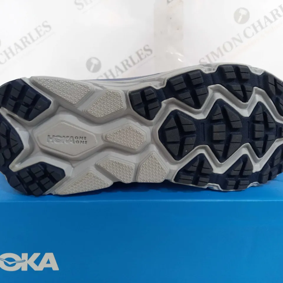 BOXED HOKA W CHALLENGER ATR 6 GTX TRAINER - UK 7.5