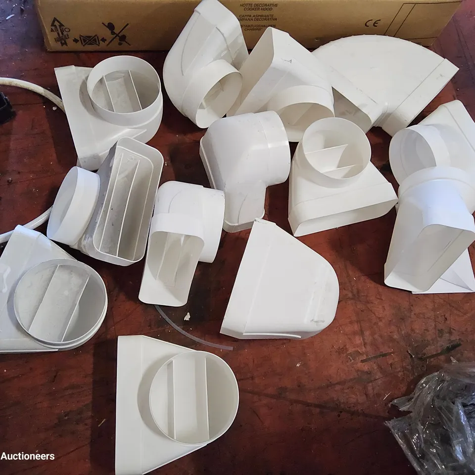 BOX OF ASSORTED WHITE EXTRACTOR DUCTING FITTINGS