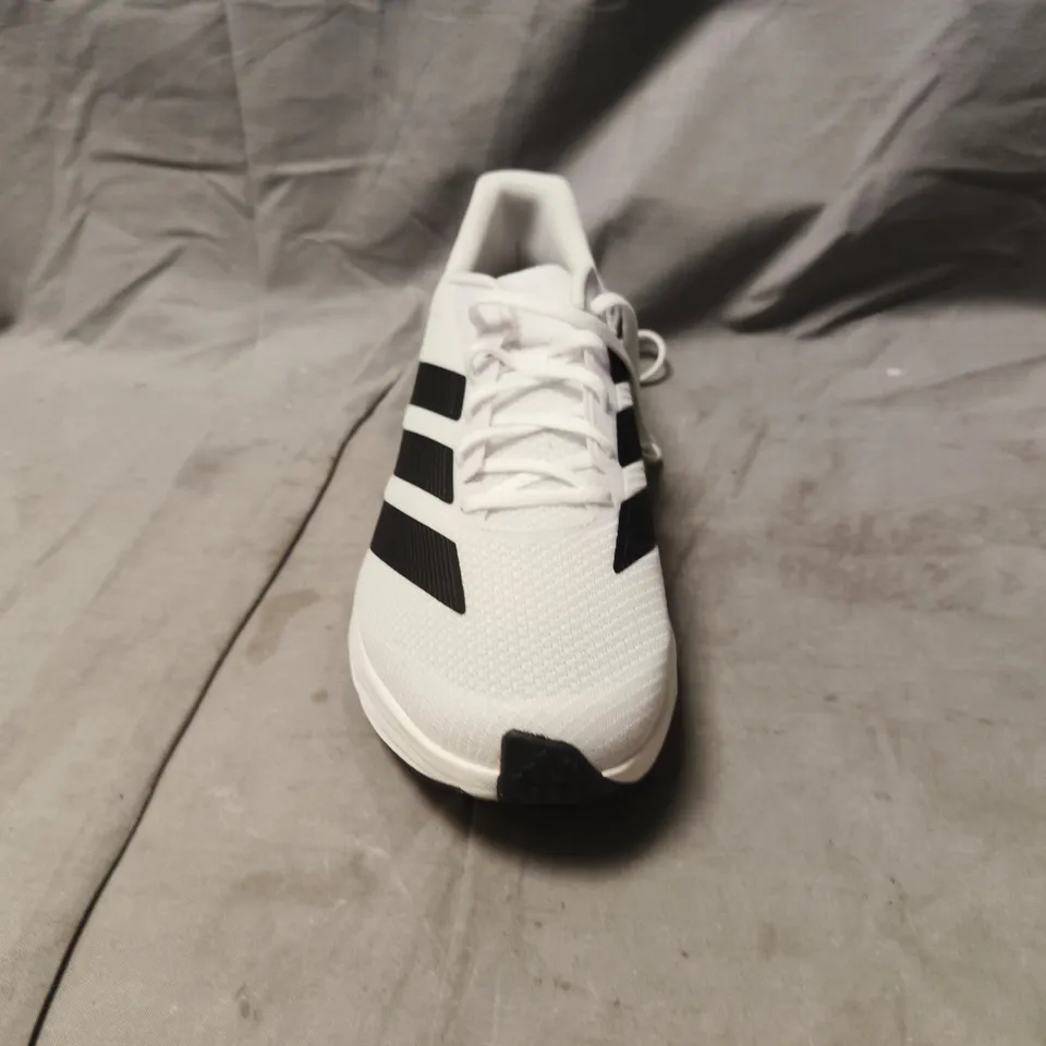 PAIR OF ADIDAS DURAMO RC2 TRAINERS IN WHITE/BLACK SIZE UK 11