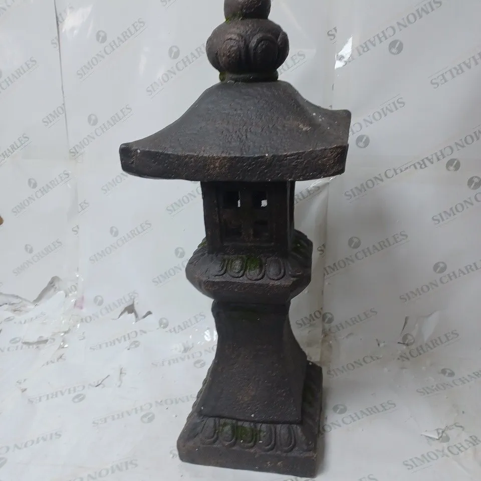 BOXED ORIENTAL GARDEN ORNAMENT