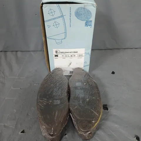 BOXED BLUE-PRINT FRONT BRAKE PADS SET FOR NISSAN:CABSTAR 41060-9X525