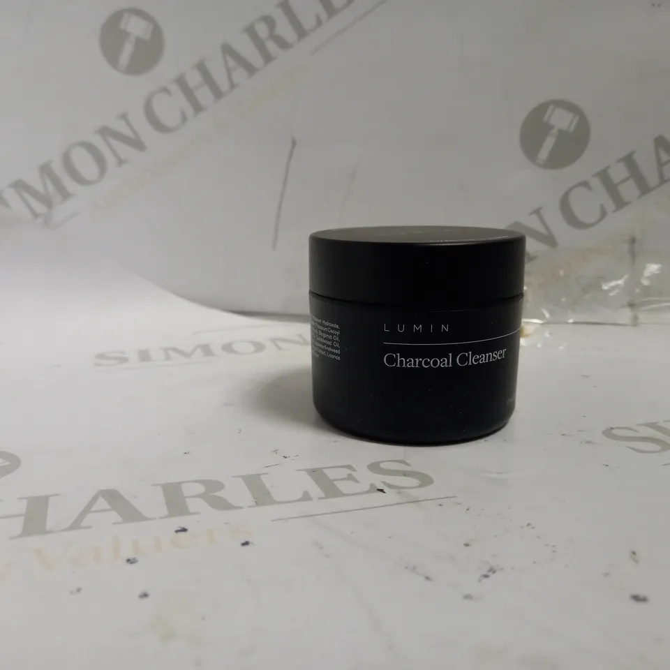 LUMIN CHARCOAL CLEANSER 