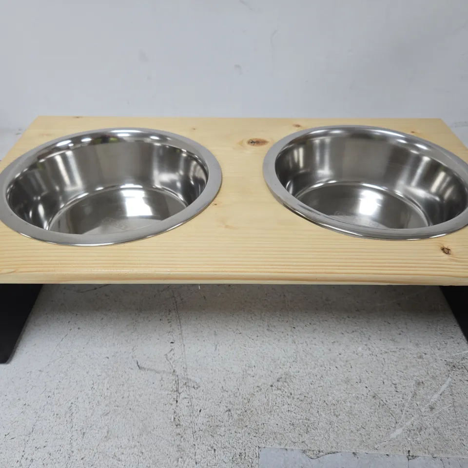 TWO-BOWL STAINLESS STEEL PET FEEDING STATION ON WOODEN STAND