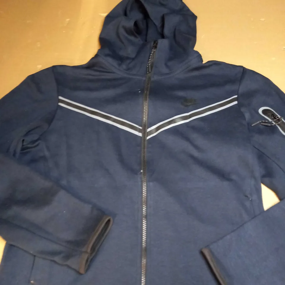 NIKE LOGO ZIPPED JACKET SIZE XS