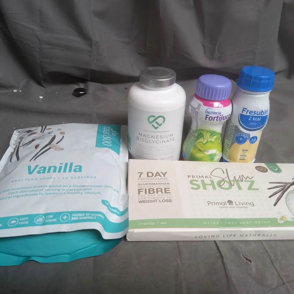 APPROXIMATELY 15 ASSORTED FOOD AND DRINK ITEMS TO INCLUDE FOOD SHAKES, SLIM SHOTZ AND MAGNESIUM BISGLYCINATE - COLLECTION ONLY