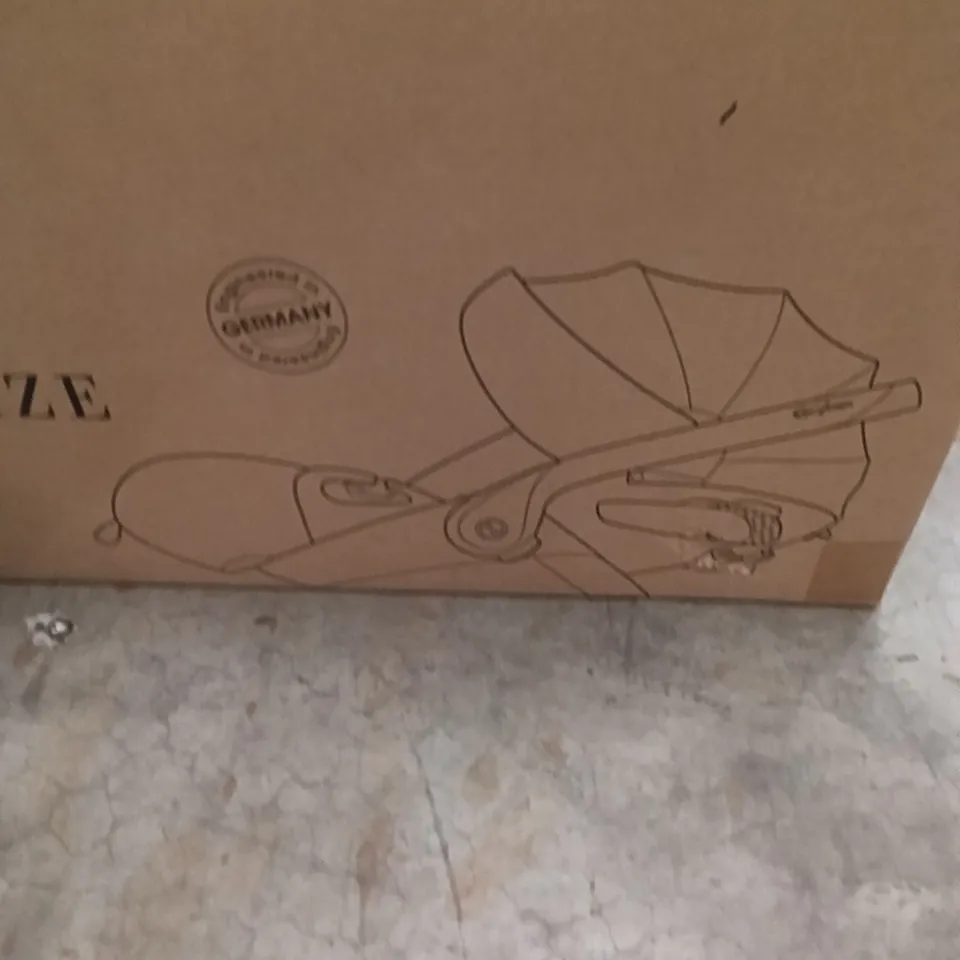 BOXED CYBEX CLOUD T I-SIZE