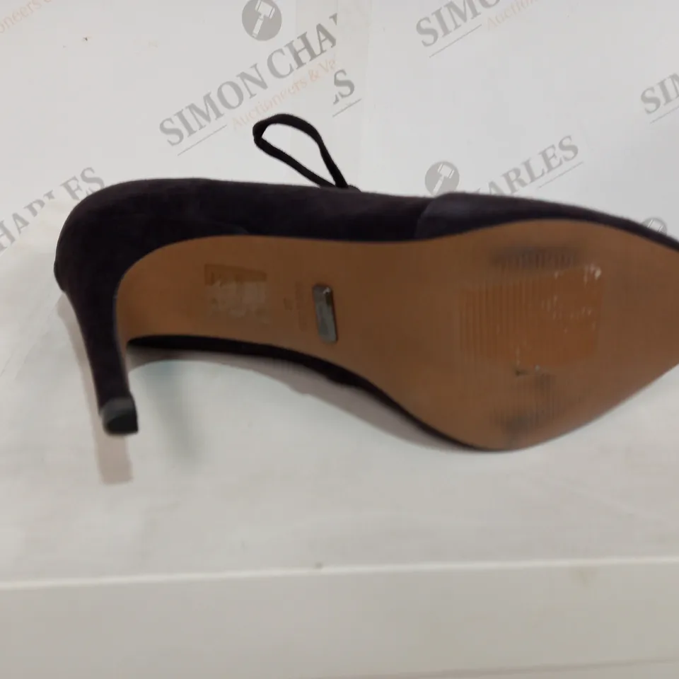 BOXED REISS SUEDE CHOCOLATE BOOT HEELS - SIZE 5