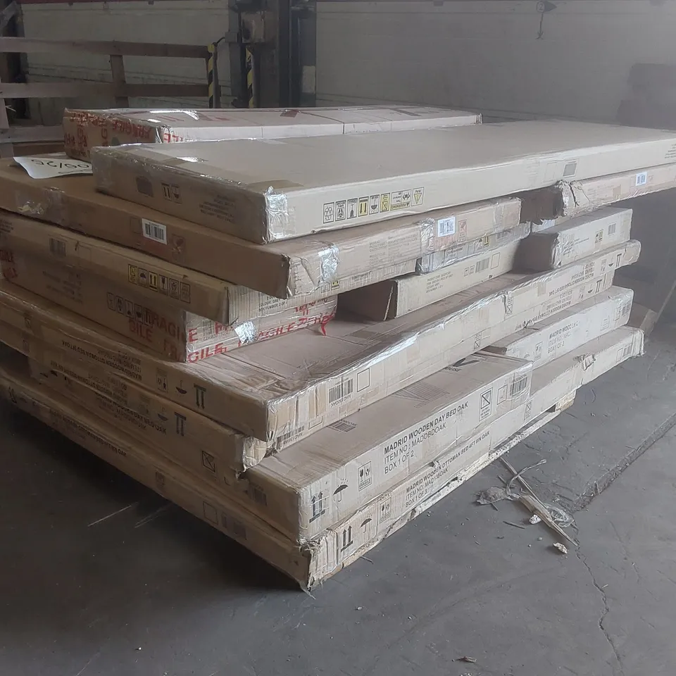 PALLET OF ASSORTED DESIGNER FURNITURE PARTS