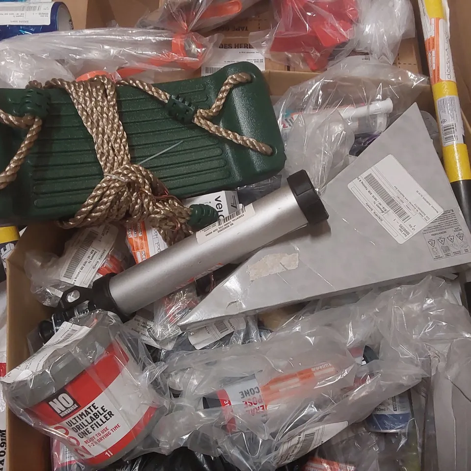 PALLET CONTAINING A VERY LARGE QUANTITY OF TOOLS AND ASSORTED EQUIPMENT INCLUDING: FOAM APPLICATOR GUNS, SWING, SILICONE SEALANT, LINE MARKING PAINT, DRILLABLE FILLER ECT