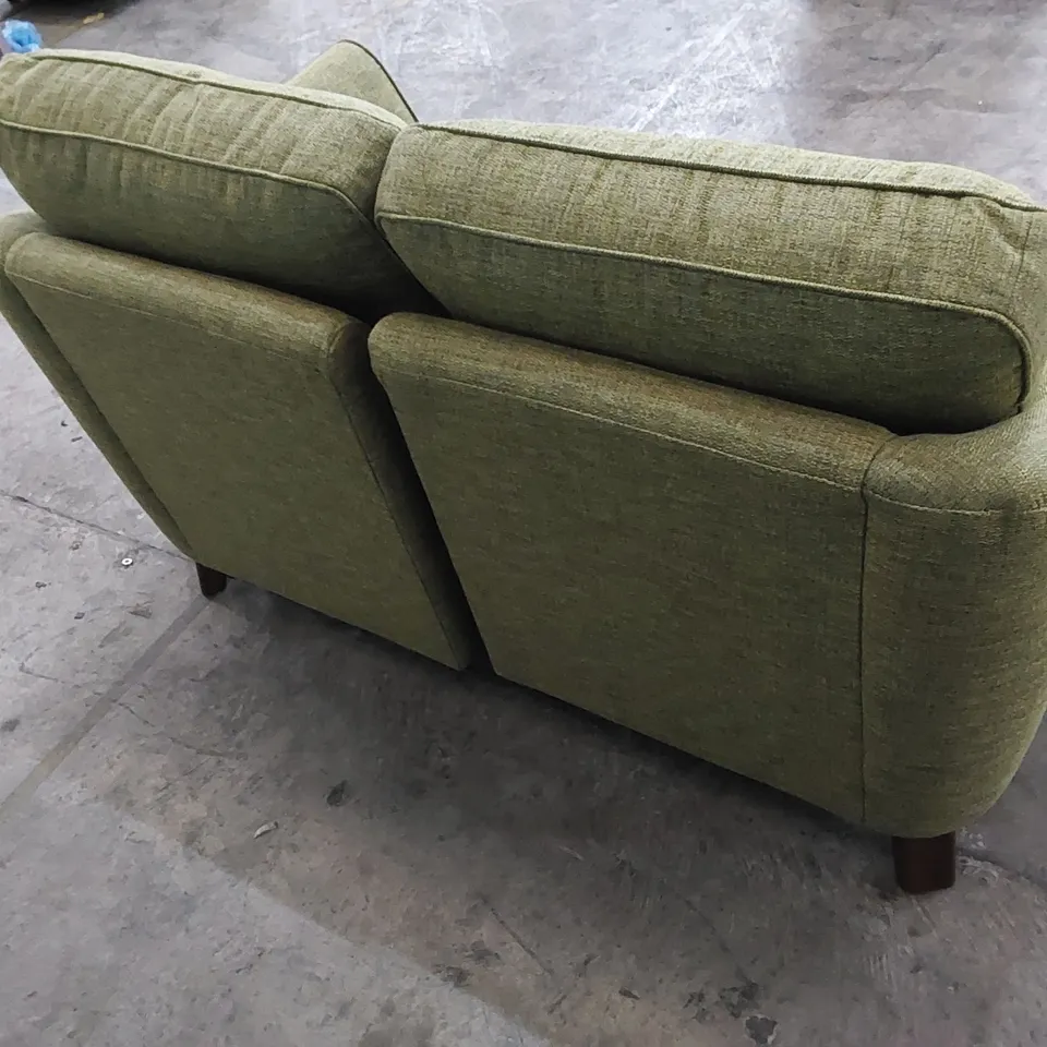 QUALITY G PLAN DESIGNER VINTAGE 68 SMALL 2-SEATER SOFA IN MARL GREEN FABRIC