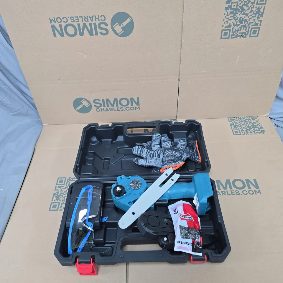 LIVMORE MINI CHAINSAW KIT 