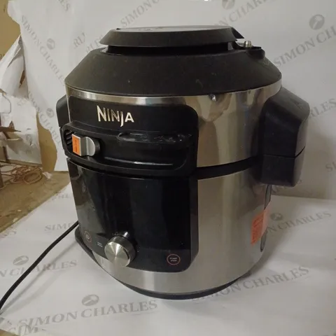 NINJA FOODI SMARTLID 7.5L MULTI COOKER & AIR FRYER