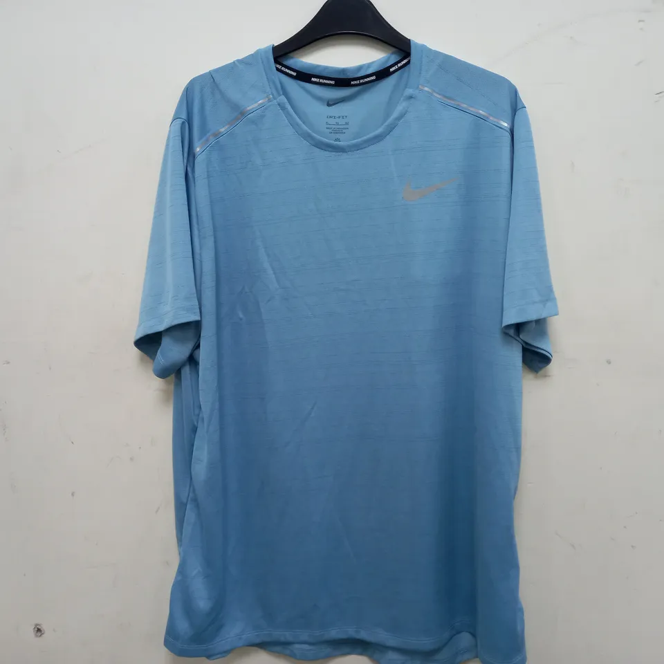 NIKE RUNNING TOP IN SKY BLUE - MEDIUM