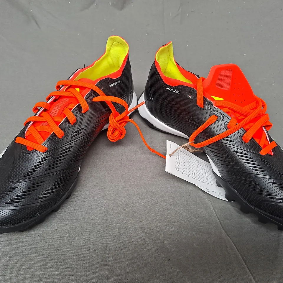 BOXED PAIR OF NIKE PREDATOR LEAGUE TF SHOES IN BLACK/WHITE/ORANGE UK SIZE 5