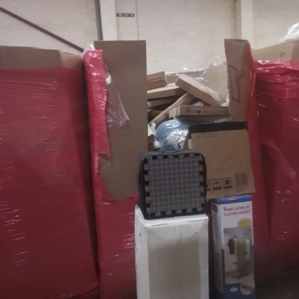 PALLET OF ASSORTED HOUSEHOLD GOODS AND FURNITURE TO INCLUDE; THREE LAYERS CLOTHES HANGER, THASS DYNAMIC TOILET SEAT, FLOOR BLOCKS ETC