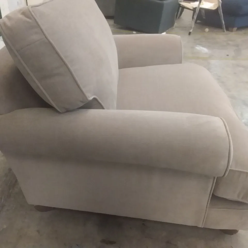 QUALITY BRITISH DESIGNER LOUNGE CO. BRIONY SNUGGLER ARMCHAIR LAVENDER PLUSH FABRIC 