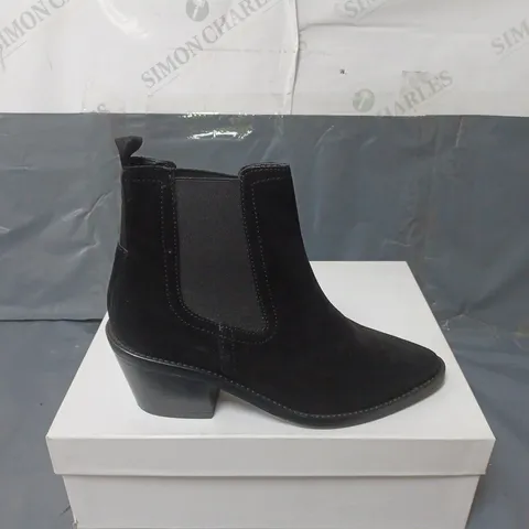 BOXED PAIR OF WOMENS BLACK SUEDE ANKLE BOOTS SIZE 36