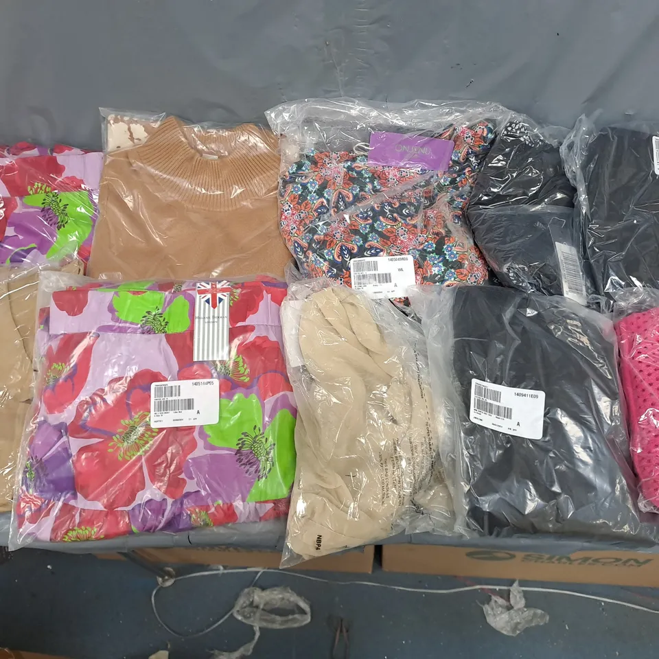 BOX OF APPROXIMATELY 10 ASSORTED BAGGED PIECES OF CLOTHING IN VARIOUS STYLES, SIZES, AND BRANDS 