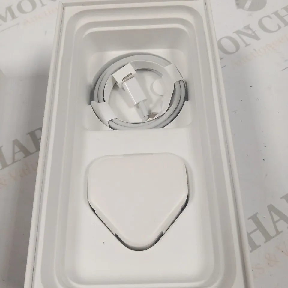 BOXED APPLE IPHONE 11 MOBILE PHONE 64GB