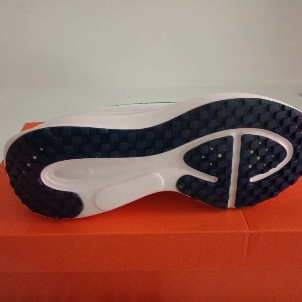 NIKE REVOLUTION HYDROGEN BLUE UK 6 BOXED