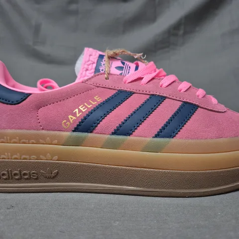 BOXED PAIR OF ADIDAS GAZELLE BOLD SHOES IN PINK/NAVY UK SIZE 6.5