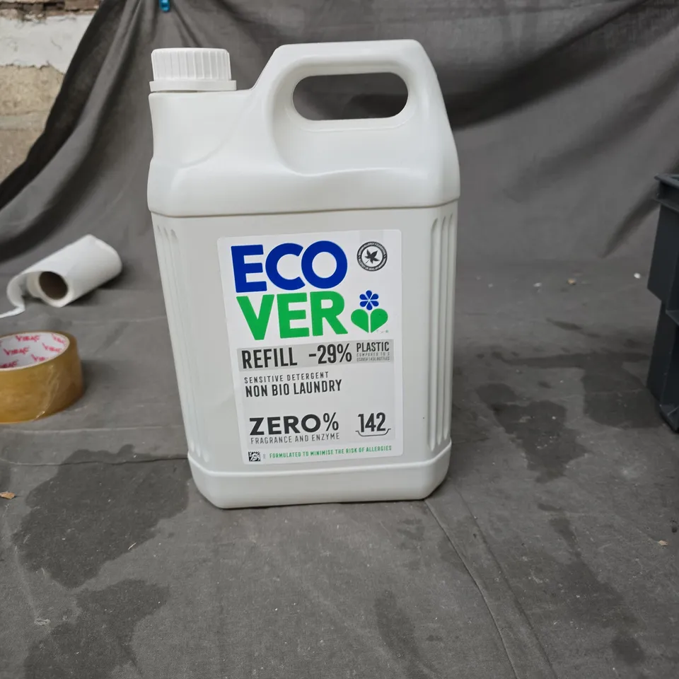 BOX OF 5 ASSORTED LIQUIDS TO INCLUDE: NON BIO DETERGENT 