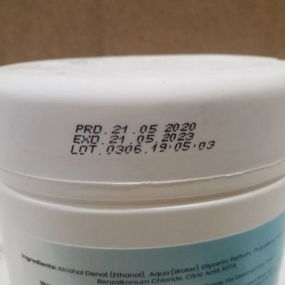 BOX OF APPROXIMATELY 30 MEDISANITIZE ANTI-BACTERIAL ALCOHOL WIPES (EXPIRED 2023)