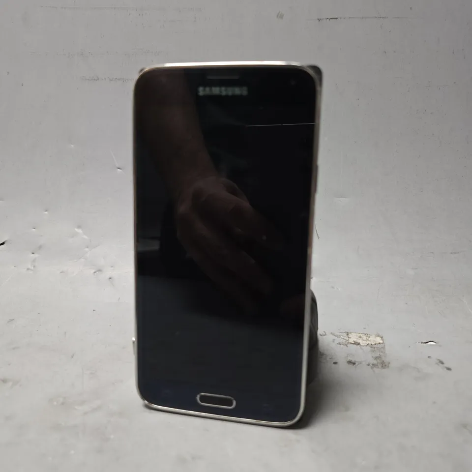 SAMSUNG GALAXY S5 