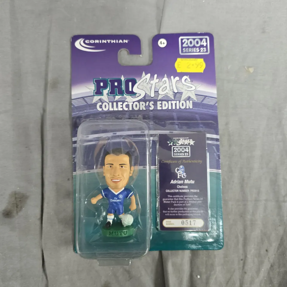 8 SEALED CORINTHIAN PROSTARS COLLECTABLE FIGURINES TO INCLUDE THOMAS RADZINSKI COLLECTORS EDITION, BUBBY CHARLTON LIMITED EDITION, JIMMY FLOYD HASSELBANK PLATINUM EDITION, ETC