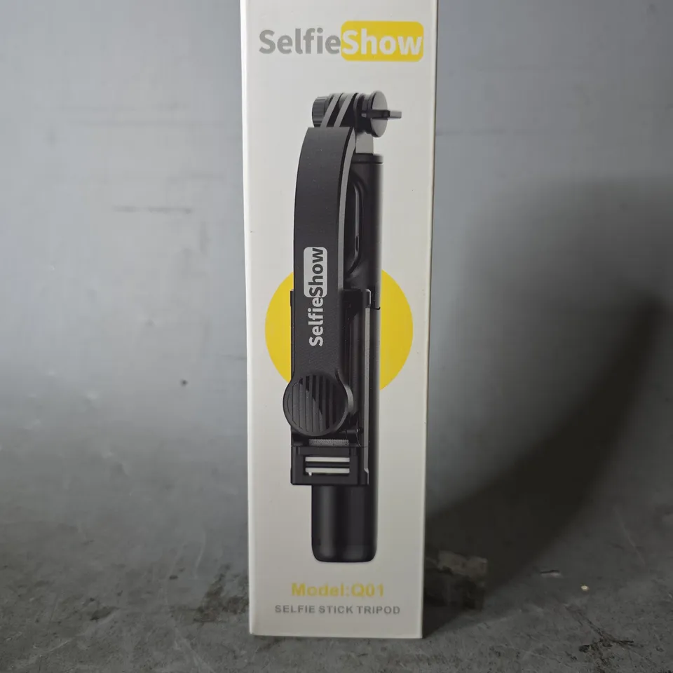 SEALED SELFIE SHOW STICK TRIPOD - Q01