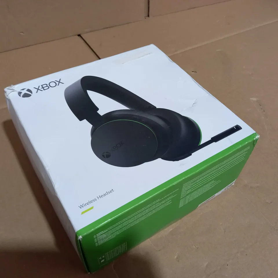 BOXED XBOX WIRELESS HEADSET