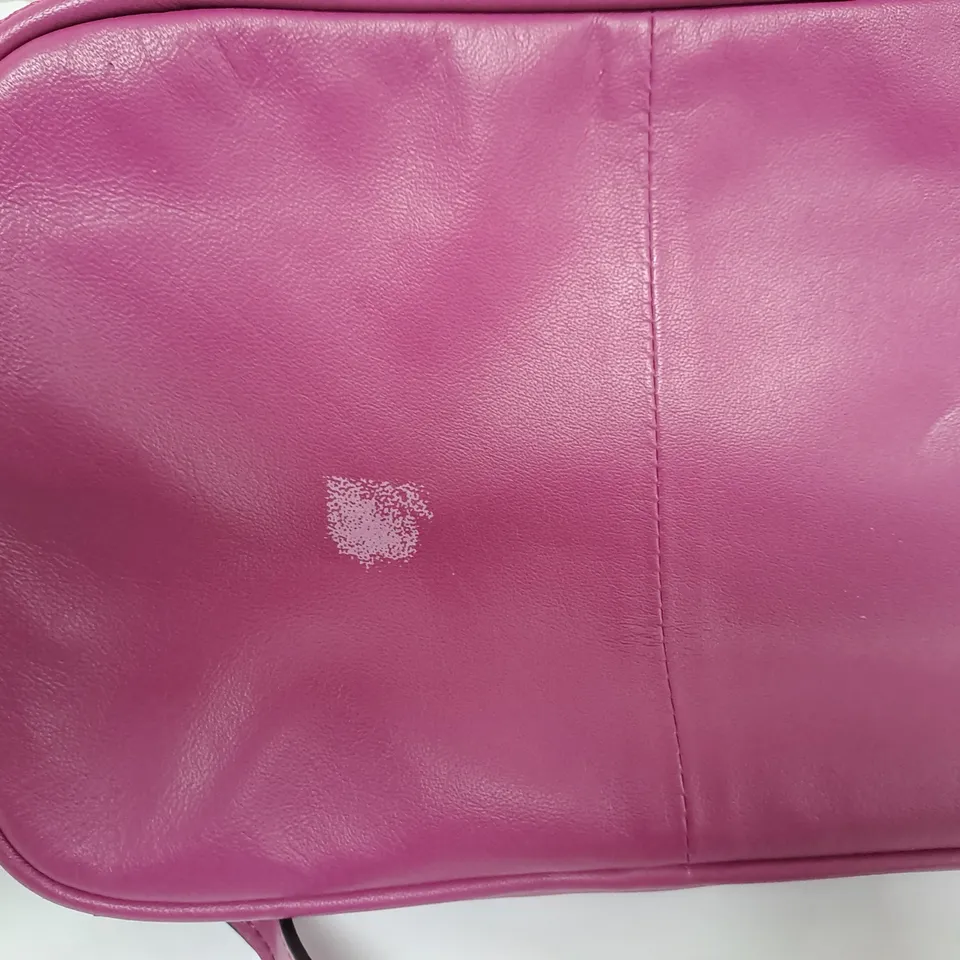 ASHWOOD MEDIUM QUILT FRONT MULTI POCKET LEATHER CROSSBODY BAG - PINK