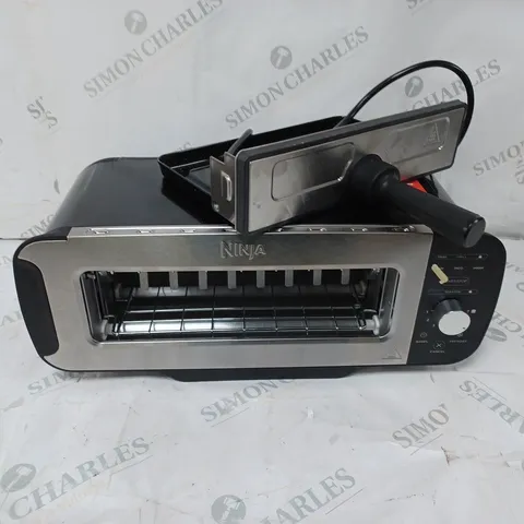 NINJA 2 IN 1 TOASTER & GRILL ST100UK