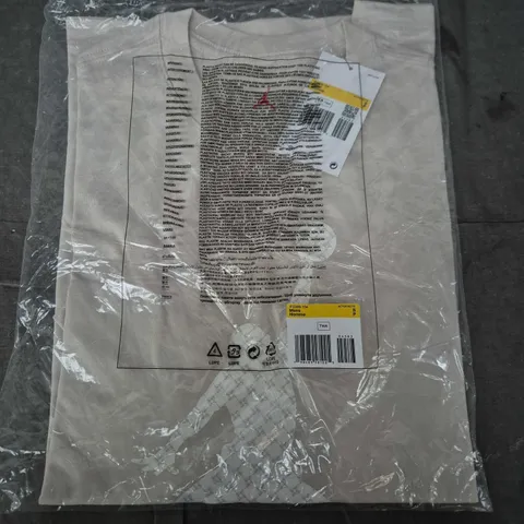BAGGED NIKE JORDAN LOGO TEE IN CREAM - SMALL