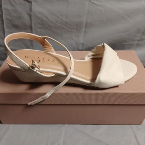 CREAM BOW-FRONT SANDALS, WOMEN'S – OPEN-TOE WITH ANKLE STRAP UK SIZE 3