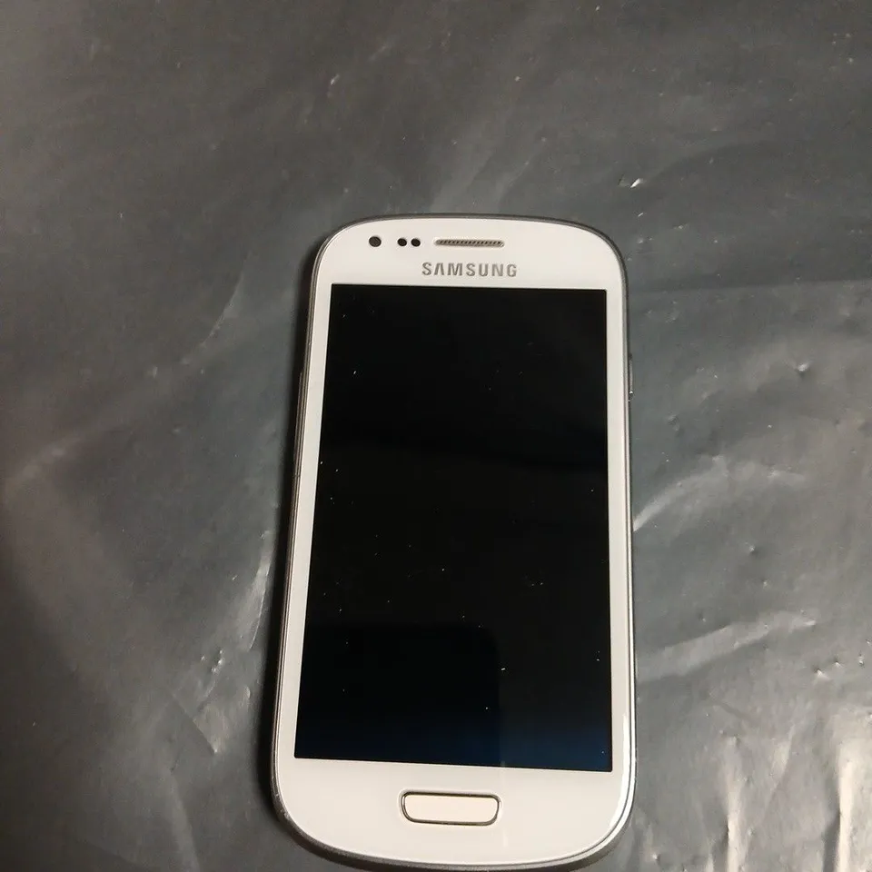 SAMSUNG GALAXY S III MINI – WHITE SMARTPHONE WITH BOX