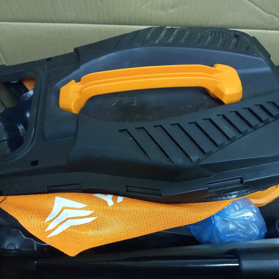 YARDFORCE 40V CORDLESS LAWNMOWER