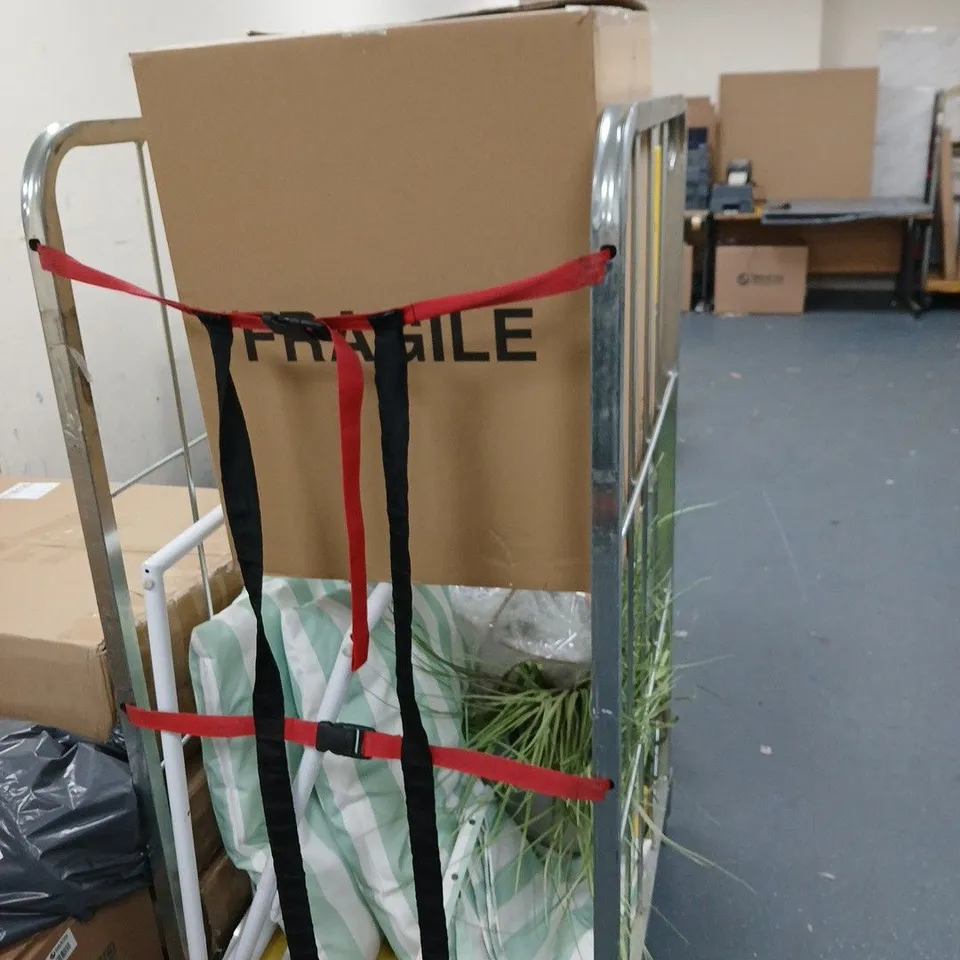 HOME DÉCOR BUNDLE: STRIPED CUSHIONS, PLANT, BASKETS & MISC. CAGE OF HOUSEHOLD AND GARDEN GOODS APPROXIMATLEY 15 ITEMS . DAMAGED AND MISSING BITS.