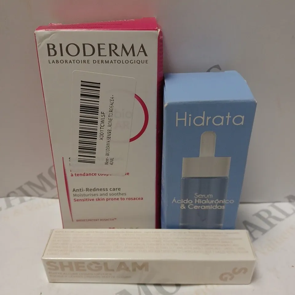 BOX OF APPROXIMATELY 15 ASSORTED COSMETIC ITEMS TO INCLUDE SHEGLAM, HIDRATA, BIODERMA, ETC