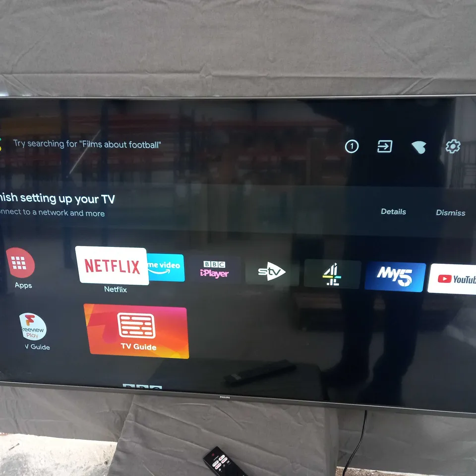 PHILIPS 55PUS7906 55 INCH 4K ULTRA HD HDR SMART LED TV FREEVIEW PLAY WITH REMOTE AND PRTS FOR STAND - COLLECTION ONLY
