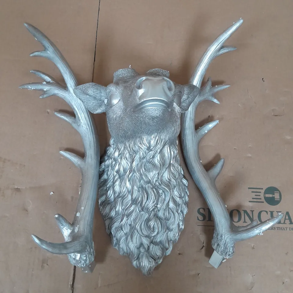 SILVER COLOUR DEER HEAD DECOR PIECE WITH DETACHABLE HORNS