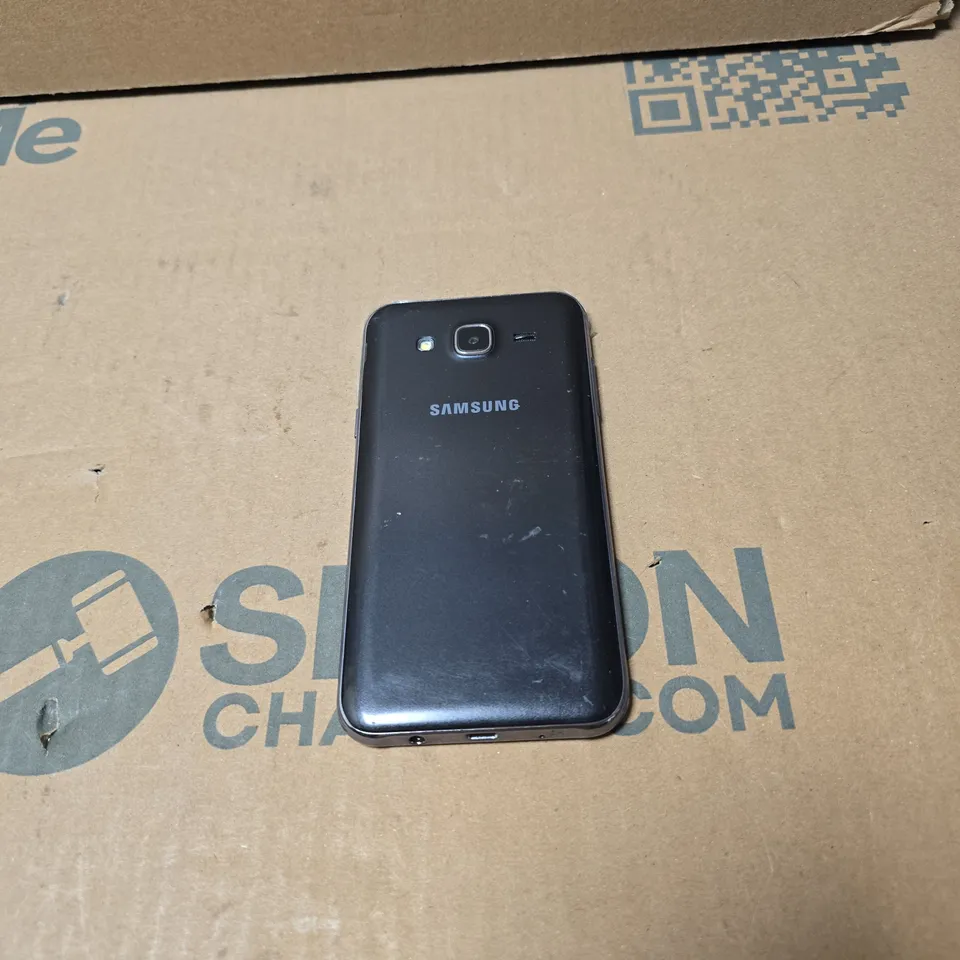 SAMSUNG GALAXY J5 SMART PHONE