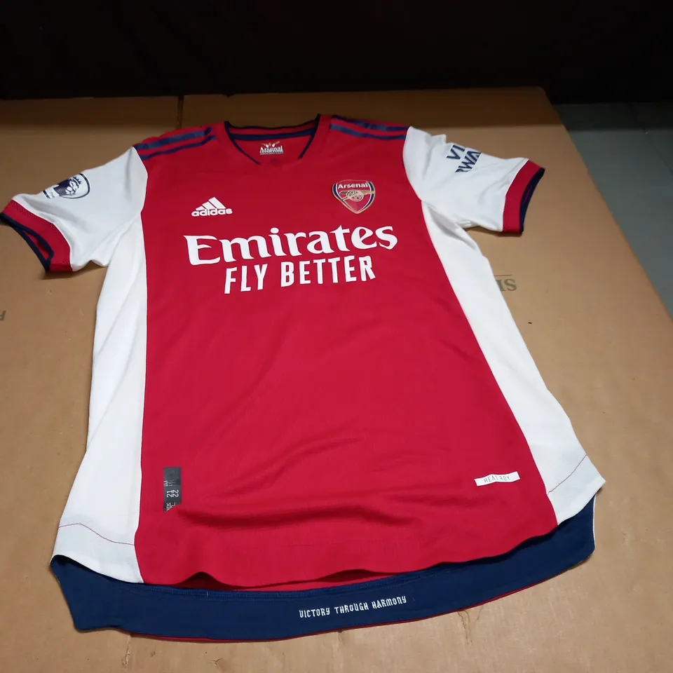 ARSENAL FOOTBALL JERSEY IN RED/WHITE - M