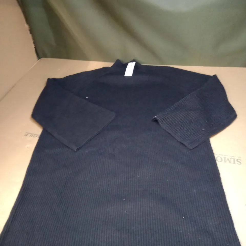 WOMENS KNITTED BLACK DRESS SIZE M