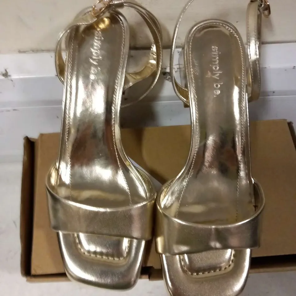 BOXED SIMPLYBE WIDE FITTING GOLD SIZE 8