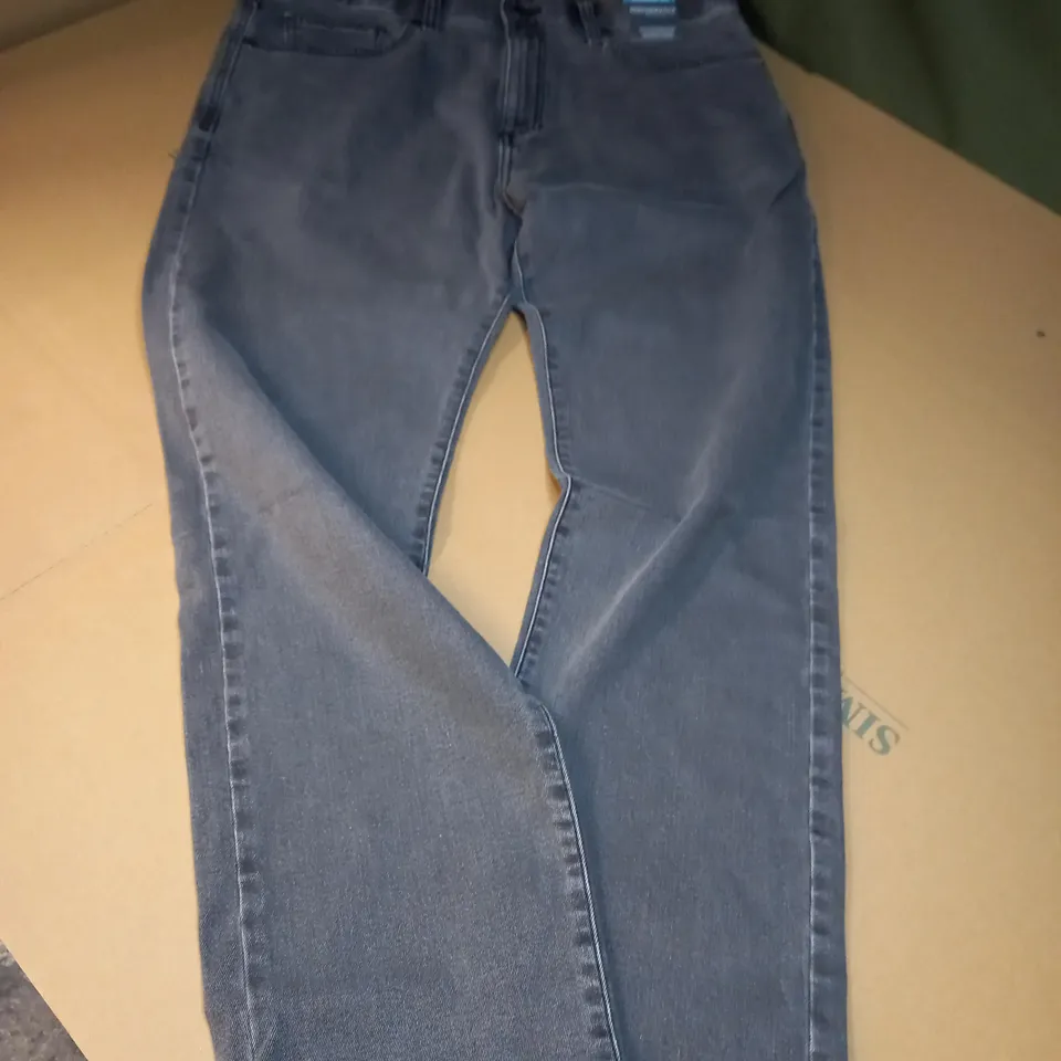 M&S STORMWEAR STRAIGHT FIT JEANS IN GREY - W36 31