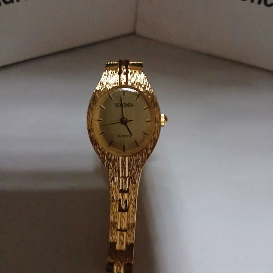 SEKONDA GOLD-TONE BRACELET WRISTWATCH – QUARTZ MOVEMENT 