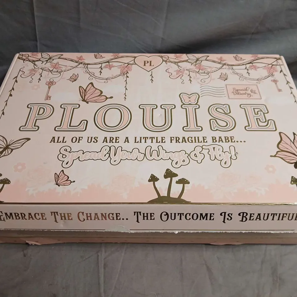 P. LOUISE BEAUTY GIFT SET 