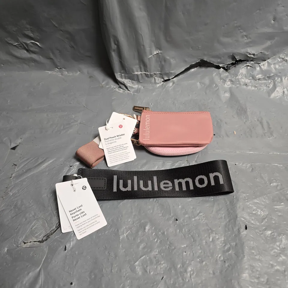 LULULEMON DUAL POUCH WRISTLET & NEVER LOST KEYCHAIN